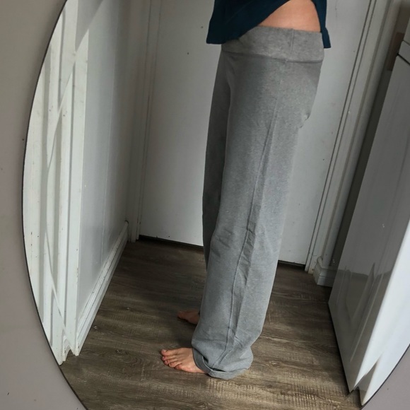 lululemon athletica Pants - Vintage grey stretchy cotton lululemon sweatpants.